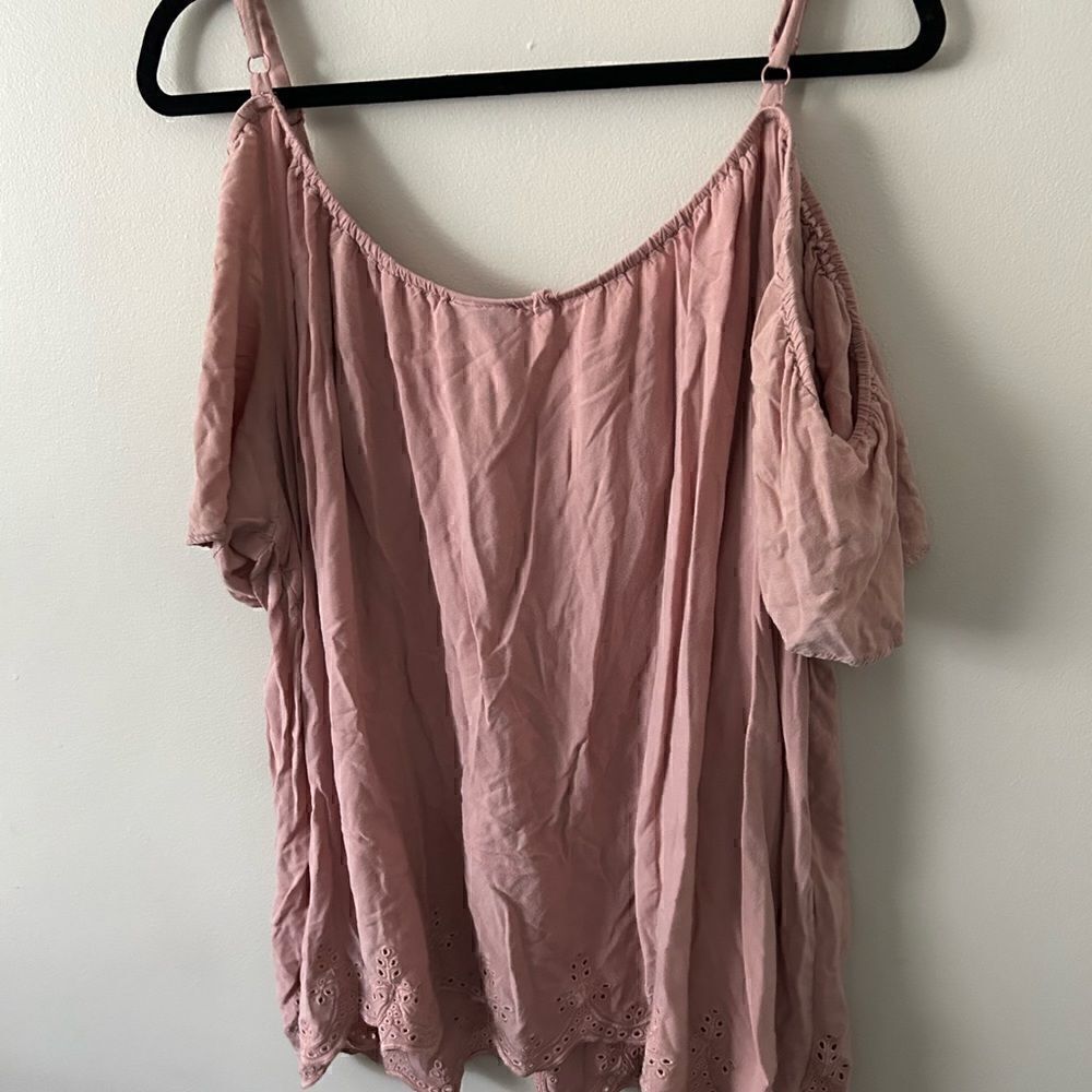Torrid Challis Cold Shoulder Top 4X - Picture 6 of 6